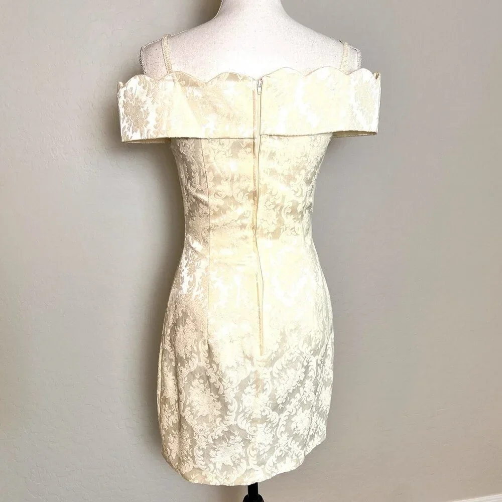 Vintage 1980s Roberta Ivory Brocade Courthouse Wedding Dress Gold Appliqué XS - Picture 4 of 11